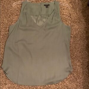 Ann Taylor Green Tank Top V-Neck Silhouette